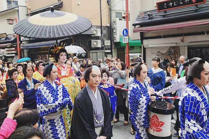 Gw五日目 本日も生憎の天候でした 令和初舞を記念しての橘大五郎 奥山花魁道中 コマチヘア