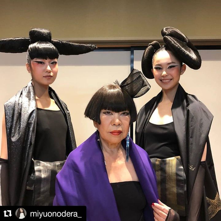 11月9日に銀座six観世能楽堂で能 ファッションの新しいショーを行ったコシノジュンコ コマチヘア