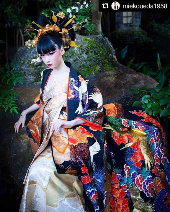 上田美江子先生の和モダン作品撮影にかんざしでご協力させていただきました 上田先 コマチヘア